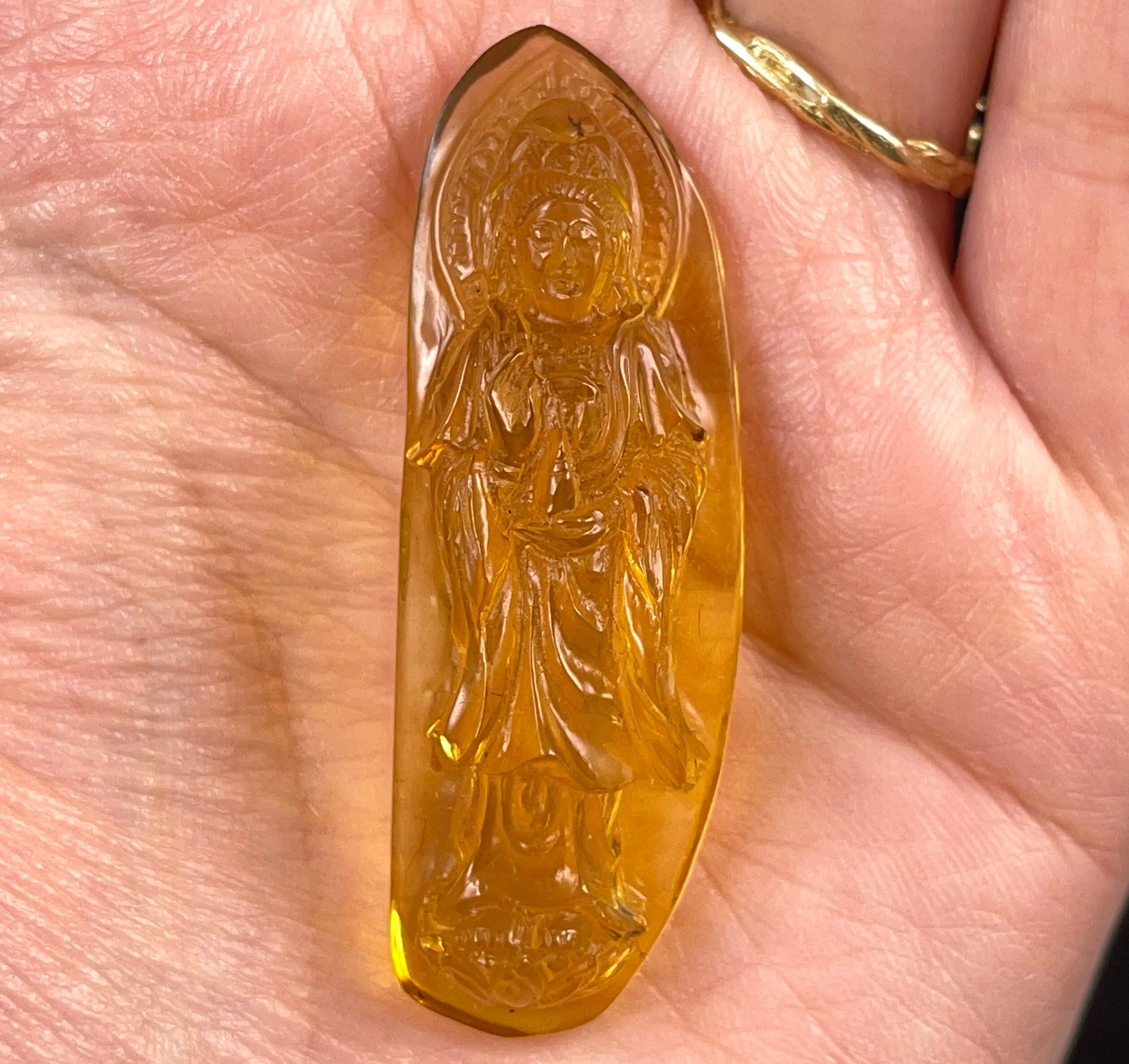 AMBER Crystal Kuan Yin - Crystal Carving, Housewarming Gift, Home Decor, Healing Crystals and Stones, 52674