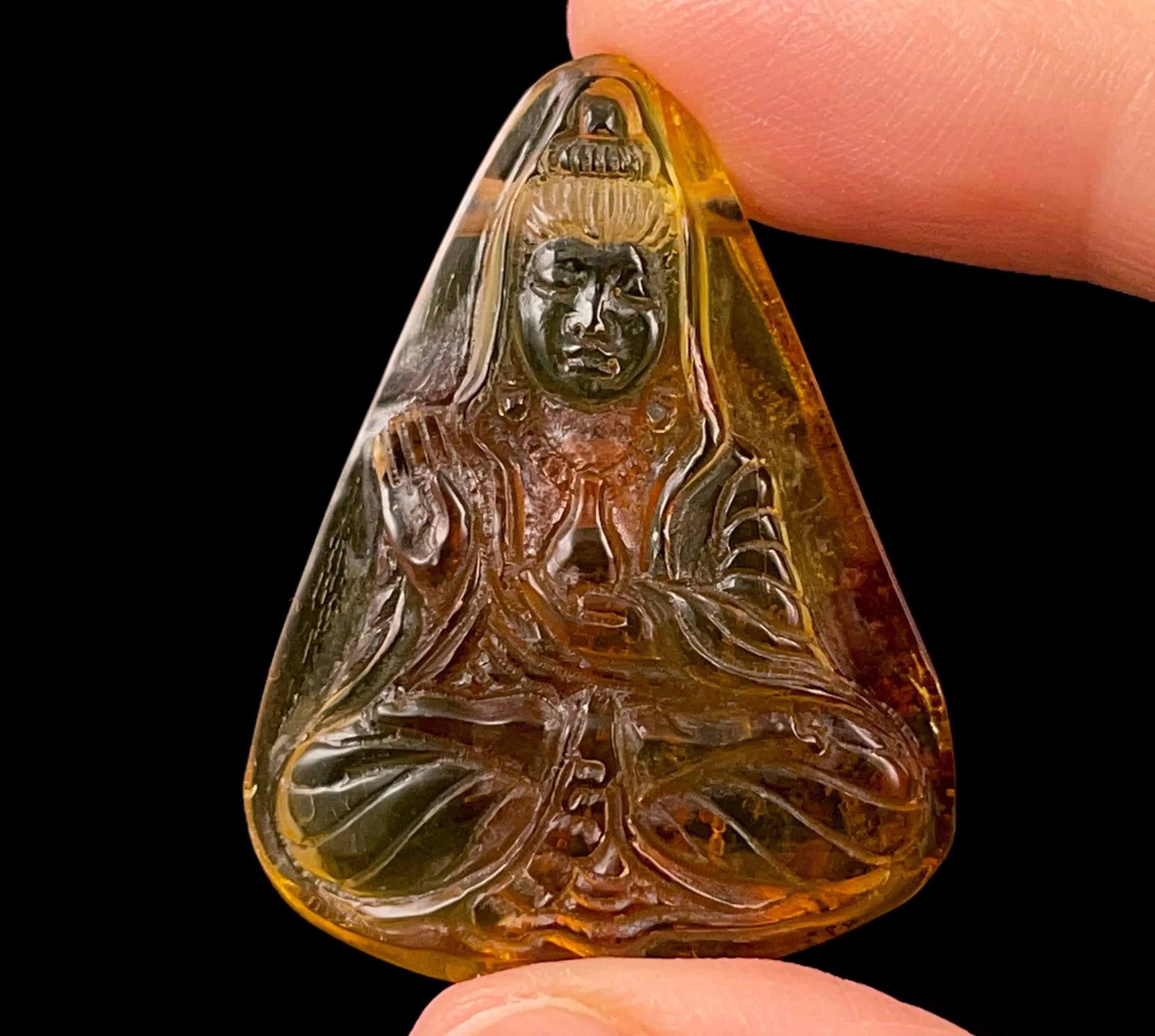 AMBER Crystal Kuan Yin - Crystal Carving, Housewarming Gift, Home Decor, Healing Crystals and Stones, 52695