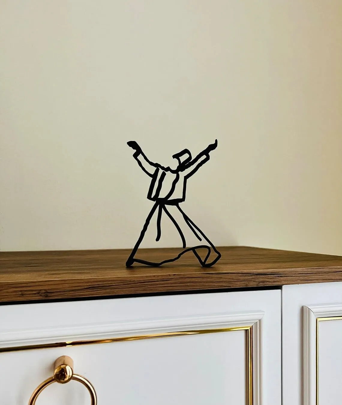 EROTNGO Rumi Inspired Tabletop Figurine - Persian Poet Minimalist Sculpture for Bookshelves and Windowsills