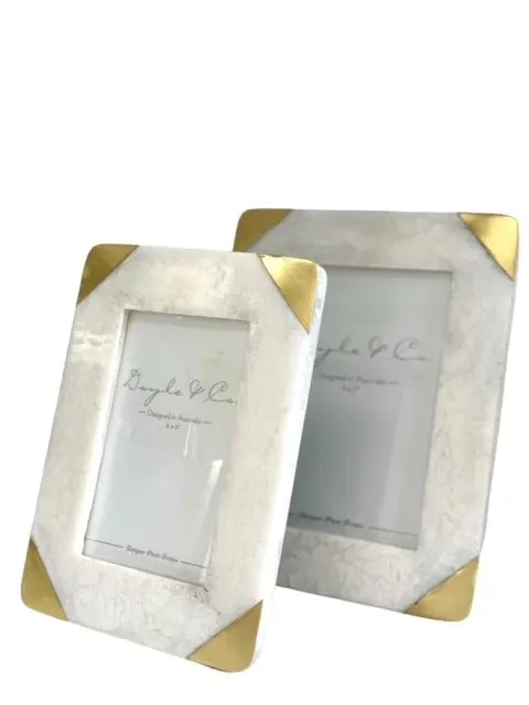 Flair - Alabaster Resin Gold Frames