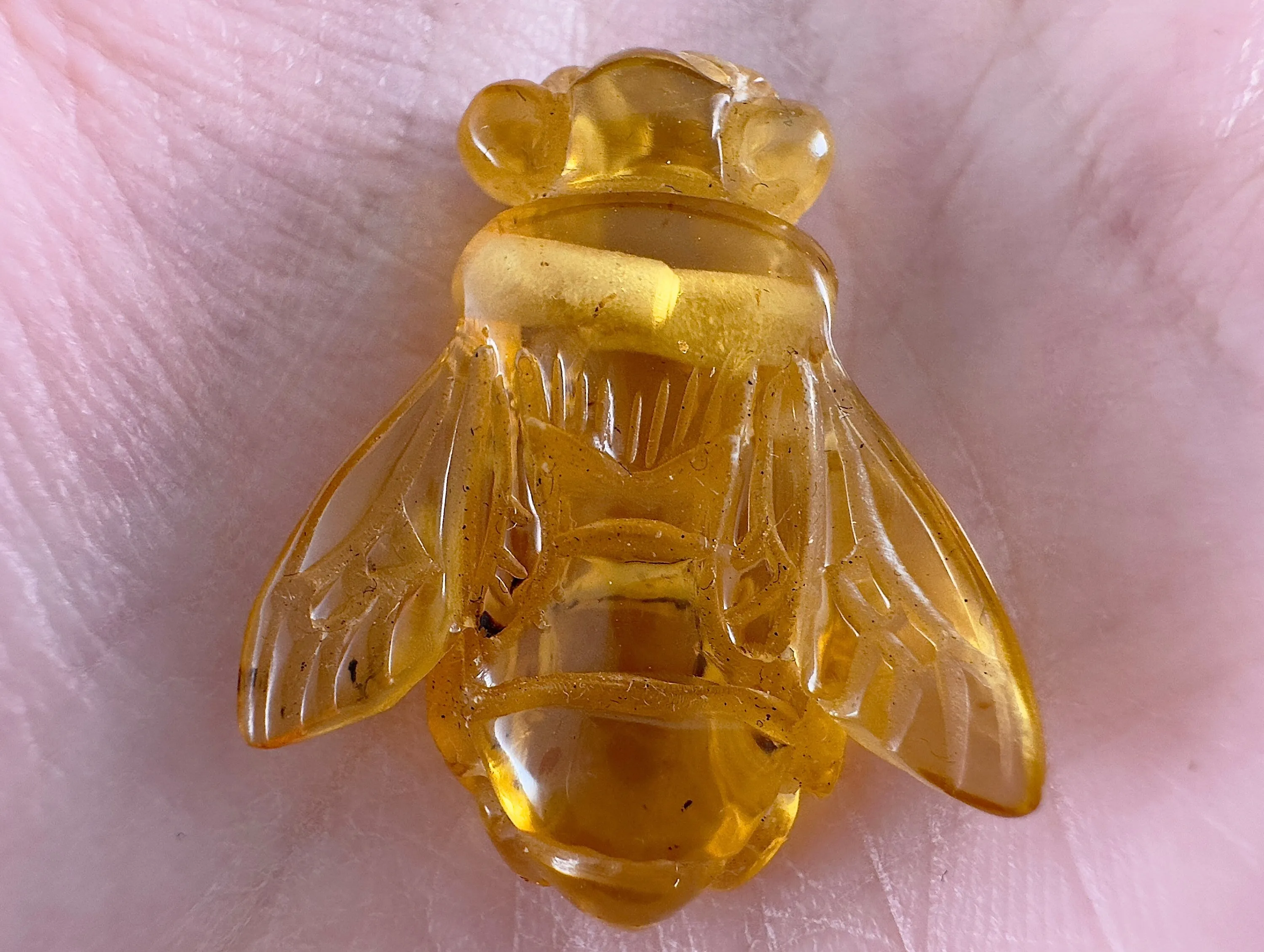 Honey AMBER Bee Pendant - Crystal Carving, Crystal Pendant, Handmade Jewelry, Healing Crystals and Stones, 54372