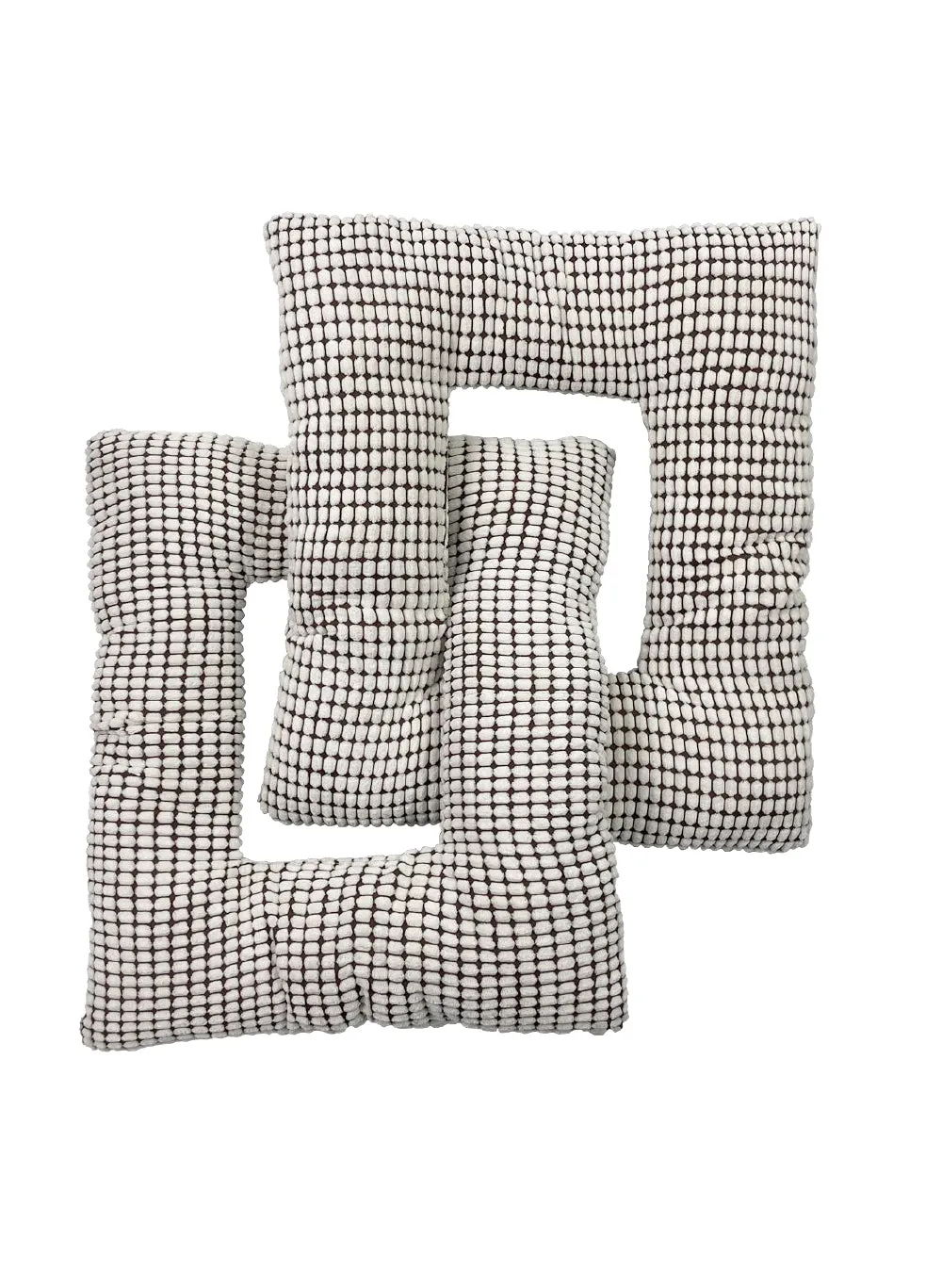 Linked Cushion