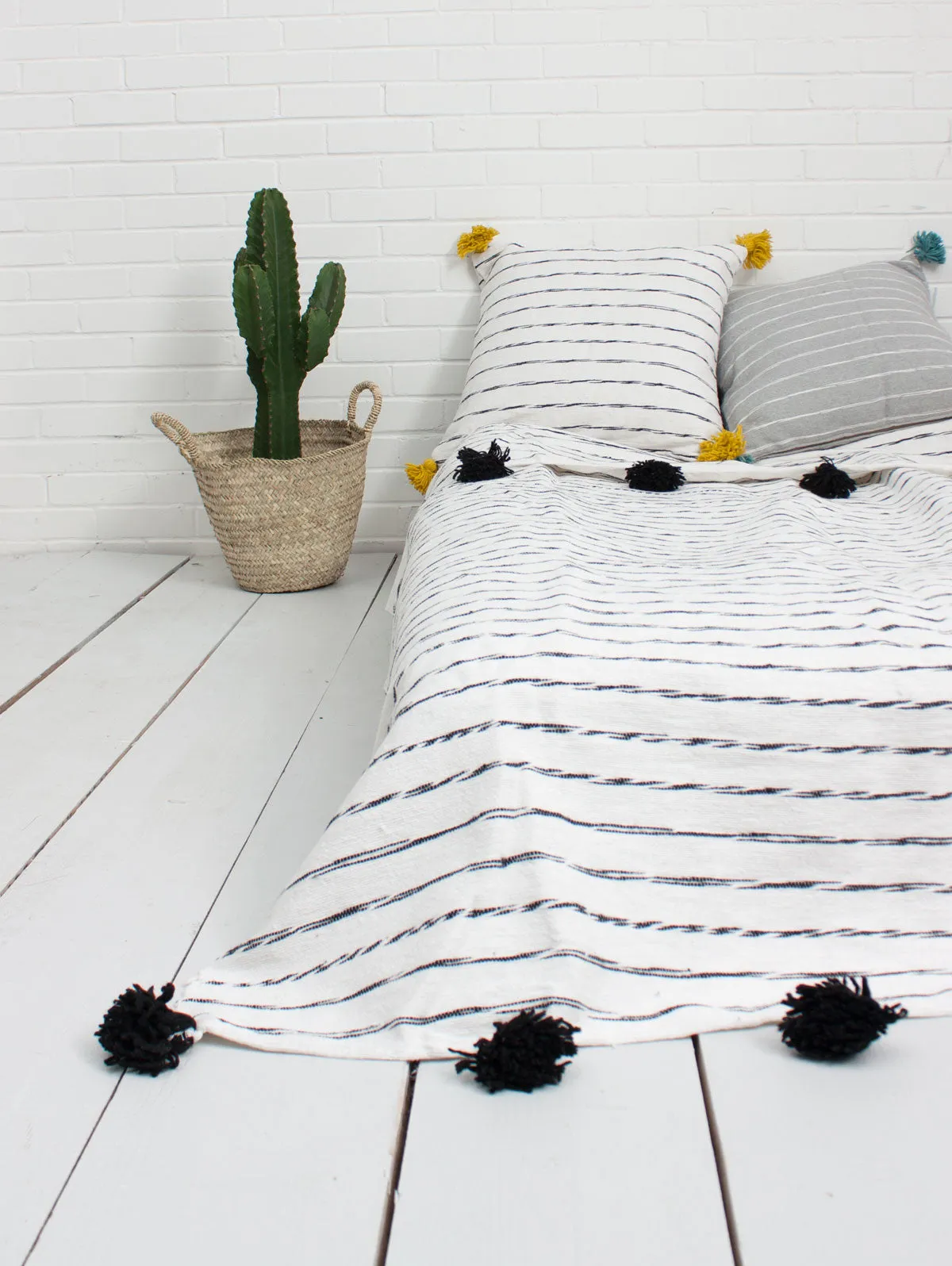 White Cotton Scribble Stripe Blankets